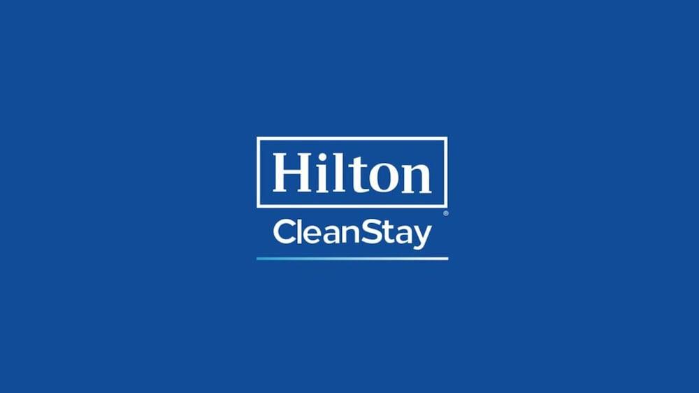 Hampton Inn Брайънт Екстериор снимка