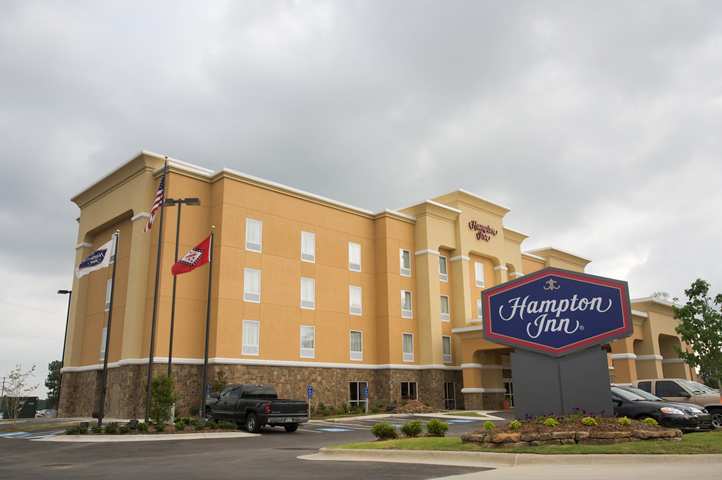Hampton Inn Брайънт Екстериор снимка